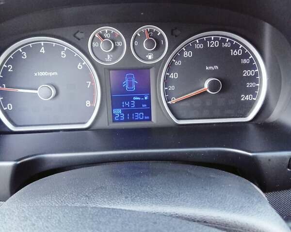 Черный Хендай i30, объемом двигателя 1.6 л и пробегом 232 тыс. км за 6600 $, фото 4 на Automoto.ua