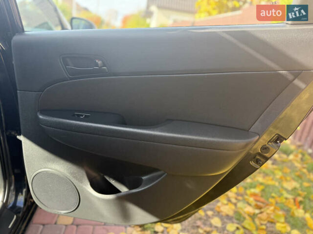 Хендай i30 2009 в Борисполе на Automoto.ua Черный Хендай i30, объемом двигателя 1.4 л и пробегом 146 тыс. км за 6800 $, фото 32 на Automoto.ua