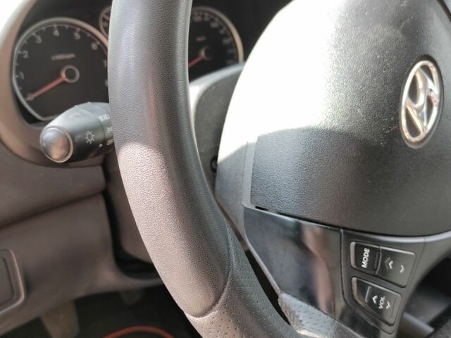 Черный Хендай i30, объемом двигателя 1.4 л и пробегом 220 тыс. км за 6100 $, фото 8 на Automoto.ua