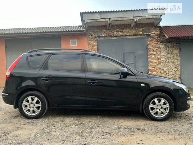 Чорний Хендай i30, об'ємом двигуна 1.59 л та пробігом 247 тис. км за 6250 $, фото 8 на Automoto.ua