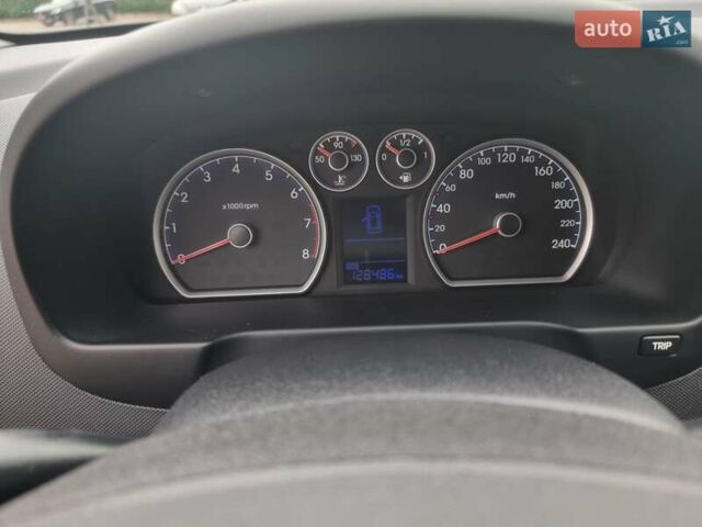 Черный Хендай i30, объемом двигателя 1.6 л и пробегом 128 тыс. км за 7700 $, фото 11 на Automoto.ua