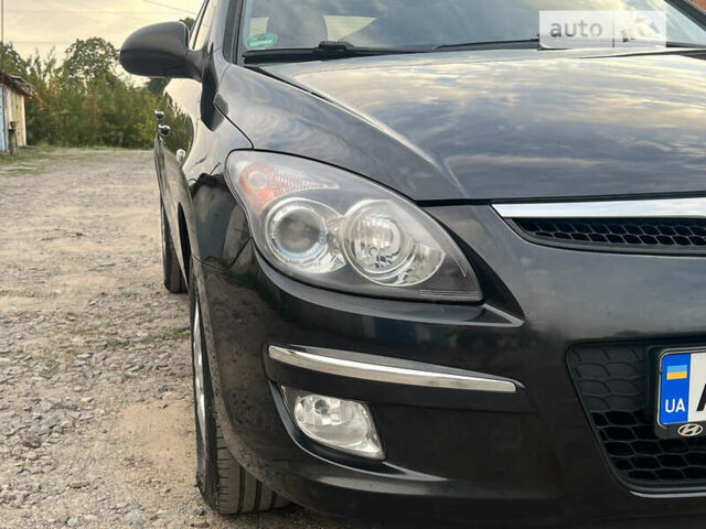 Чорний Хендай i30, об'ємом двигуна 1.59 л та пробігом 247 тис. км за 6250 $, фото 28 на Automoto.ua