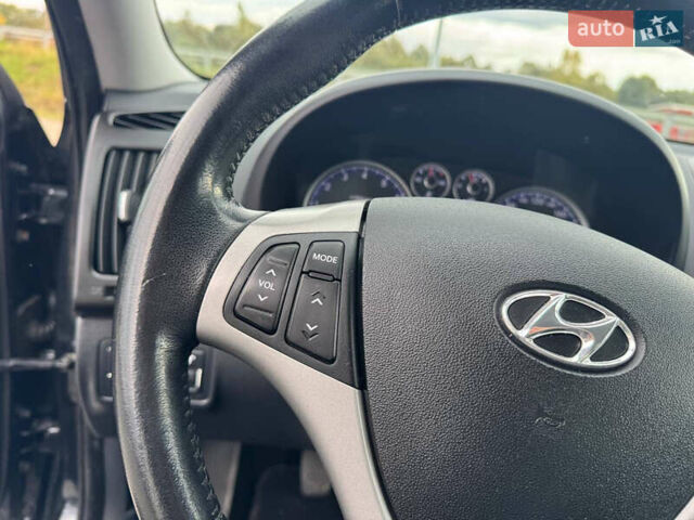 Черный Хендай i30, объемом двигателя 1.6 л и пробегом 187 тыс. км за 6900 $, фото 50 на Automoto.ua