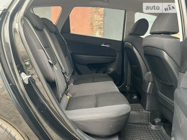 Чорний Хендай i30, об'ємом двигуна 1.59 л та пробігом 247 тис. км за 6250 $, фото 38 на Automoto.ua
