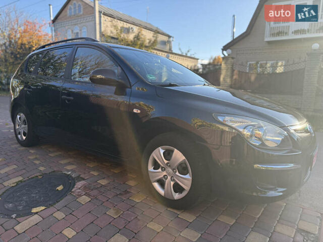Хендай i30 2009 в Борисполе на Automoto.ua Черный Хендай i30, объемом двигателя 1.6 л и пробегом 229 тыс. км за 7000 $, фото 21 на Automoto.ua