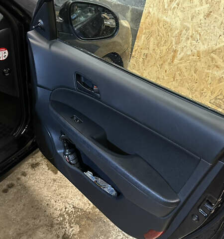 Черный Хендай i30, объемом двигателя 1.58 л и пробегом 243 тыс. км за 5500 $, фото 12 на Automoto.ua