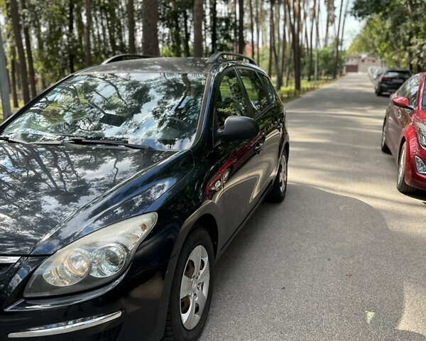 Чорний Хендай i30, об'ємом двигуна 1.4 л та пробігом 241 тис. км за 5600 $, фото 8 на Automoto.ua