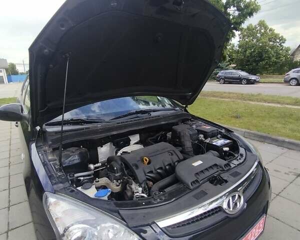 Черный Хендай i30, объемом двигателя 0 л и пробегом 127 тыс. км за 5950 $, фото 20 на Automoto.ua