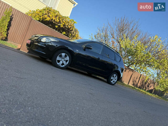 Хендай i30 2009 в Борисполе на Automoto.ua Черный Хендай i30, объемом двигателя 1.6 л и пробегом 229 тыс. км за 7000 $, фото 16 на Automoto.ua