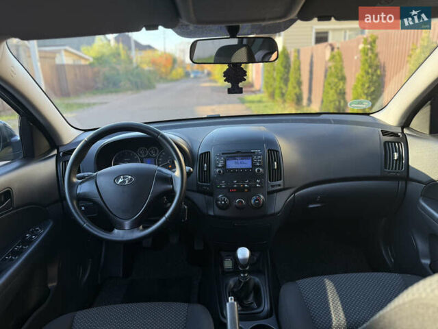 Хендай i30 2009 в Борисполе на Automoto.ua Черный Хендай i30, объемом двигателя 1.6 л и пробегом 229 тыс. км за 7000 $, фото 22 на Automoto.ua