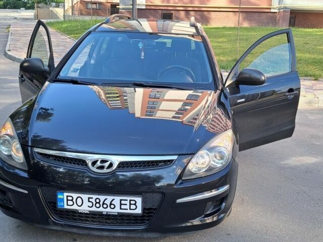 Чорний Хендай i30, об'ємом двигуна 0.14 л та пробігом 190 тис. км за 5400 $, фото 4 на Automoto.ua