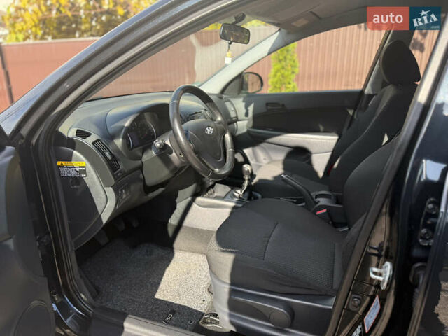 Хендай i30 2009 в Борисполе на Automoto.ua Черный Хендай i30, объемом двигателя 1.4 л и пробегом 146 тыс. км за 6800 $, фото 11 на Automoto.ua