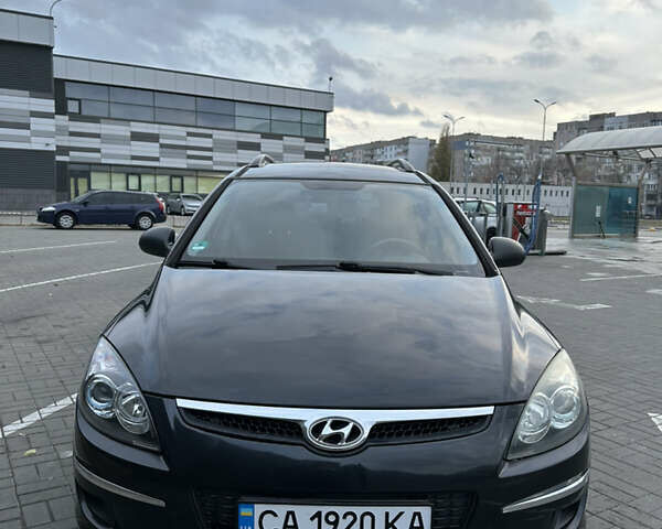 Черный Хендай i30, объемом двигателя 1.58 л и пробегом 240 тыс. км за 5200 $, фото 1 на Automoto.ua