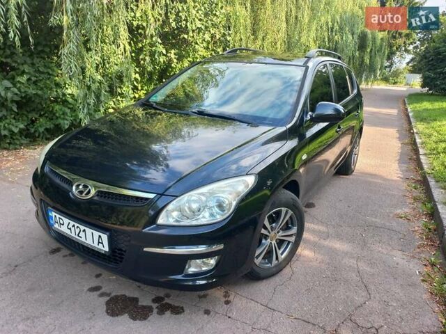 Черный Хендай i30, объемом двигателя 1.58 л и пробегом 203 тыс. км за 5700 $, фото 5 на Automoto.ua