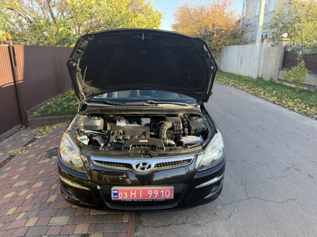 Хендай i30 2009 в Борисполе на Automoto.ua Черный Хендай i30, объемом двигателя 1.6 л и пробегом 229 тыс. км за 7000 $, фото 20 на Automoto.ua