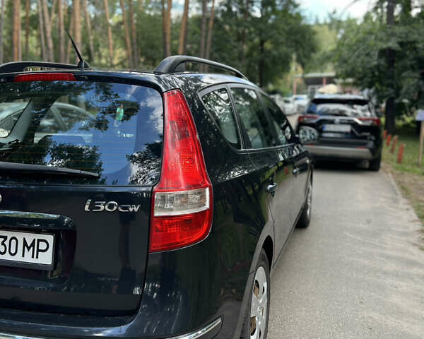 Чорний Хендай i30, об'ємом двигуна 1.4 л та пробігом 241 тис. км за 5600 $, фото 2 на Automoto.ua
