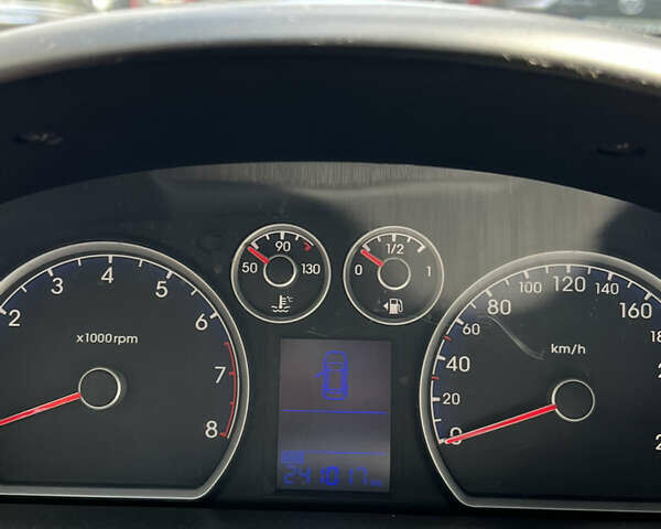 Чорний Хендай i30, об'ємом двигуна 1.4 л та пробігом 241 тис. км за 5600 $, фото 3 на Automoto.ua