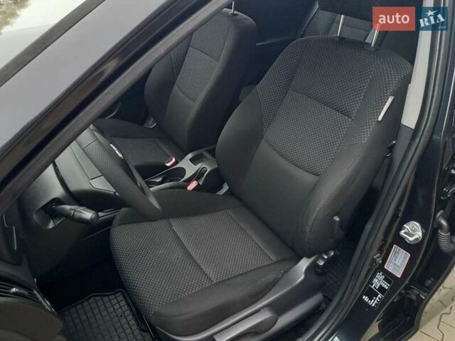 Черный Хендай i30, объемом двигателя 1.4 л и пробегом 216 тыс. км за 6300 $, фото 18 на Automoto.ua