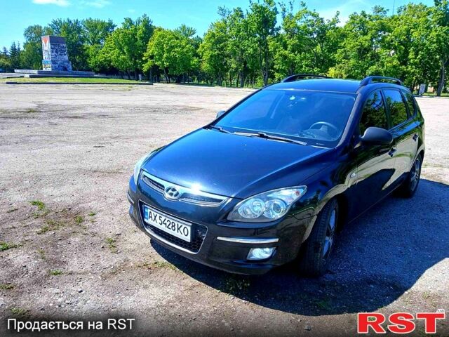 Черный Хендай i30, объемом двигателя 1.4 л и пробегом 208 тыс. км за 5799 $, фото 3 на Automoto.ua