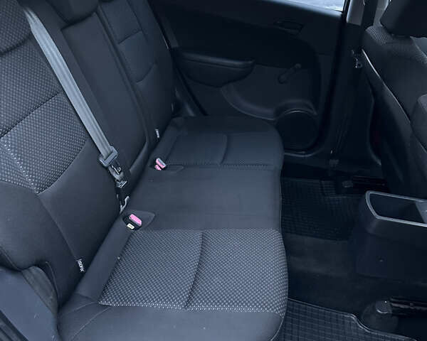 Черный Хендай i30, объемом двигателя 1.58 л и пробегом 240 тыс. км за 5200 $, фото 9 на Automoto.ua