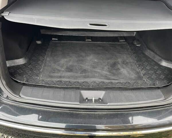 Черный Хендай i30, объемом двигателя 1.4 л и пробегом 228 тыс. км за 5800 $, фото 7 на Automoto.ua