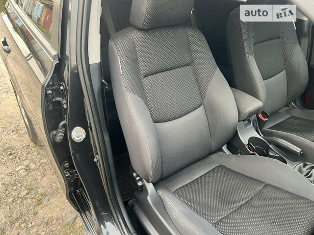 Чорний Хендай i30, об'ємом двигуна 1.59 л та пробігом 247 тис. км за 6250 $, фото 42 на Automoto.ua