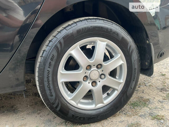 Чорний Хендай i30, об'ємом двигуна 1.59 л та пробігом 247 тис. км за 6250 $, фото 23 на Automoto.ua