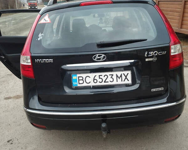 Черный Хендай i30, объемом двигателя 1.58 л и пробегом 234 тыс. км за 5100 $, фото 3 на Automoto.ua