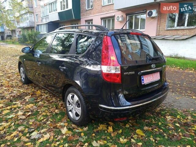 Хендай i30 2009 у Черкасах на Automoto.ua Чорний Хендай i30, об'ємом двигуна 1.4 л та пробігом 188 тис. км за 6150 $, фото 2 на Automoto.ua