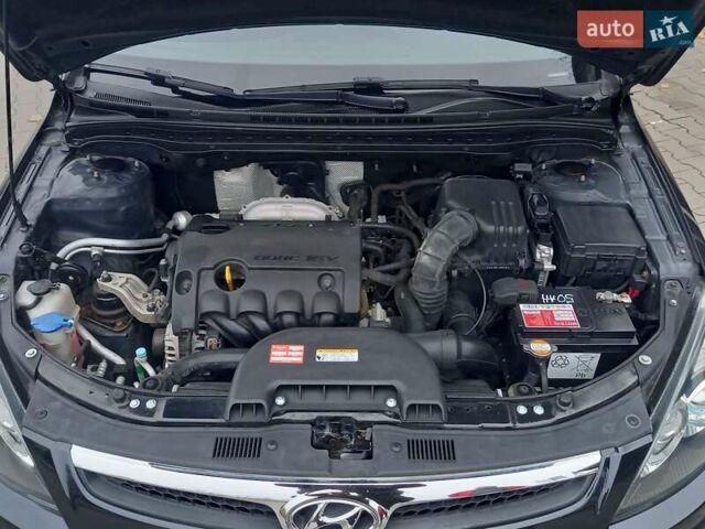 Черный Хендай i30, объемом двигателя 1.4 л и пробегом 216 тыс. км за 6300 $, фото 45 на Automoto.ua
