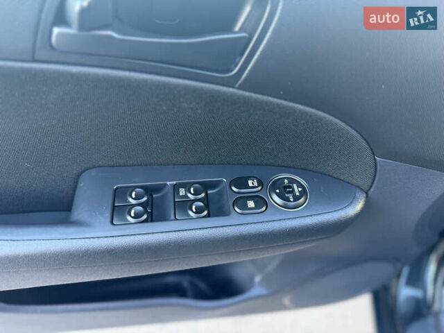 Хендай i30 2009 в Борисполе на Automoto.ua Черный Хендай i30, объемом двигателя 1.6 л и пробегом 229 тыс. км за 7000 $, фото 25 на Automoto.ua