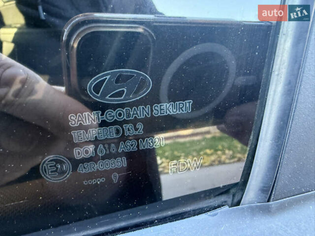 Хендай i30 2009 в Борисполе на Automoto.ua Черный Хендай i30, объемом двигателя 1.6 л и пробегом 229 тыс. км за 7000 $, фото 62 на Automoto.ua