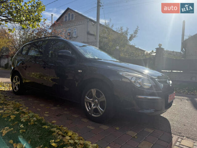 Хендай i30 2009 в Борисполе на Automoto.ua Черный Хендай i30, объемом двигателя 1.4 л и пробегом 146 тыс. км за 6800 $, фото 7 на Automoto.ua
