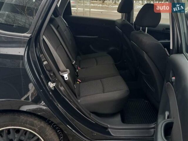 Чорний Хендай i30, об'ємом двигуна 1.4 л та пробігом 216 тис. км за 6400 $, фото 24 на Automoto.ua