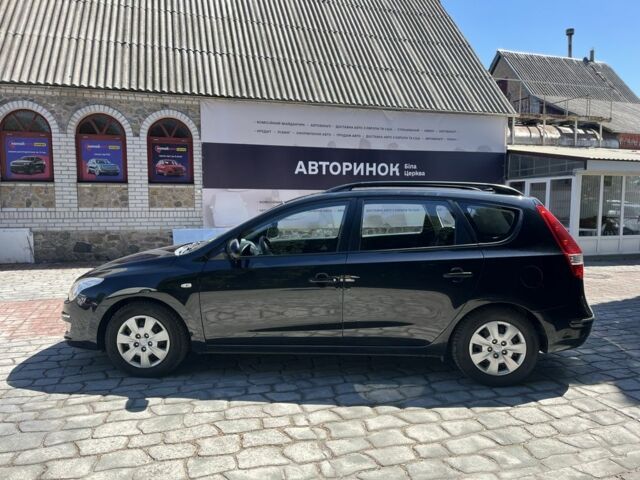 Черный Хендай i30, объемом двигателя 1.6 л и пробегом 230 тыс. км за 6800 $, фото 5 на Automoto.ua