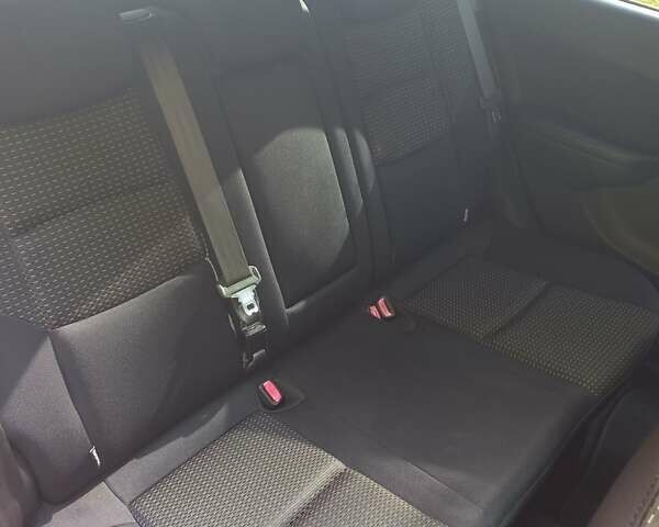 Черный Хендай i30, объемом двигателя 1.58 л и пробегом 203 тыс. км за 5700 $, фото 15 на Automoto.ua