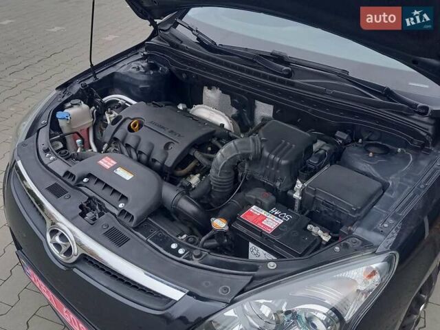 Черный Хендай i30, объемом двигателя 1.4 л и пробегом 216 тыс. км за 6300 $, фото 42 на Automoto.ua