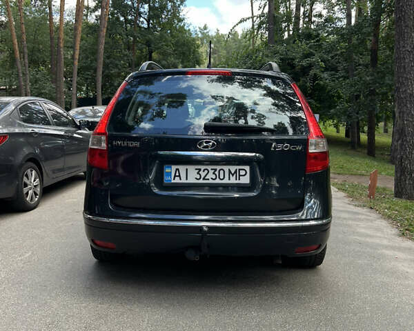 Чорний Хендай i30, об'ємом двигуна 1.4 л та пробігом 241 тис. км за 5600 $, фото 1 на Automoto.ua