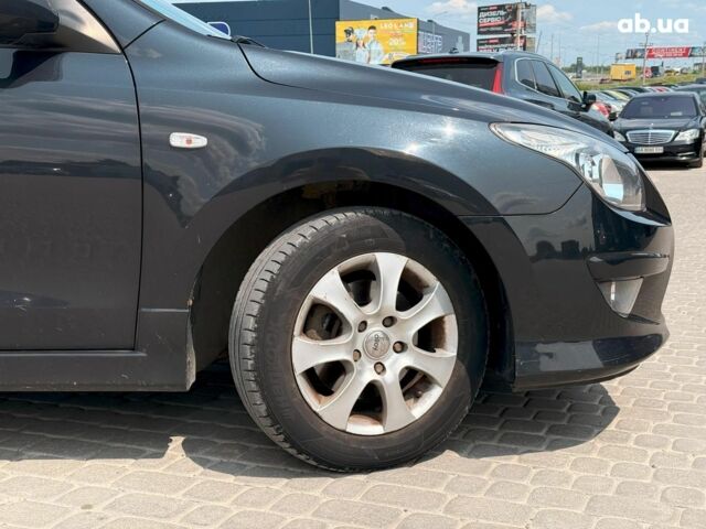 Черный Хендай i30, объемом двигателя 1.4 л и пробегом 223 тыс. км за 5990 $, фото 4 на Automoto.ua