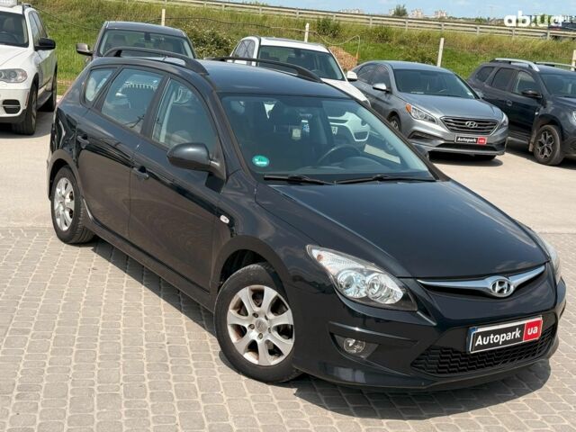 Черный Хендай i30, объемом двигателя 1.4 л и пробегом 223 тыс. км за 5990 $, фото 2 на Automoto.ua