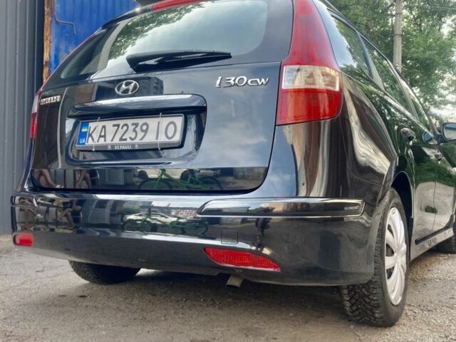 Чорний Хендай i30, об'ємом двигуна 0.14 л та пробігом 215 тис. км за 5900 $, фото 8 на Automoto.ua