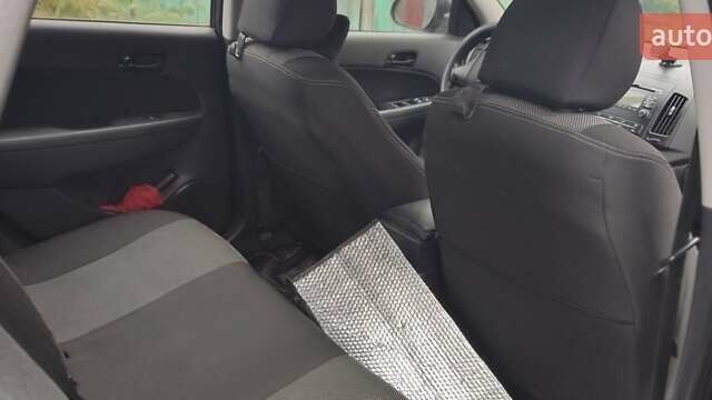 Черный Хендай i30, объемом двигателя 1.4 л и пробегом 216 тыс. км за 5650 $, фото 5 на Automoto.ua