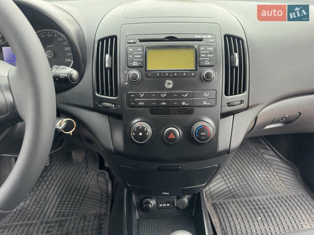 Черный Хендай i30, объемом двигателя 0 л и пробегом 149 тыс. км за 5899 $, фото 24 на Automoto.ua