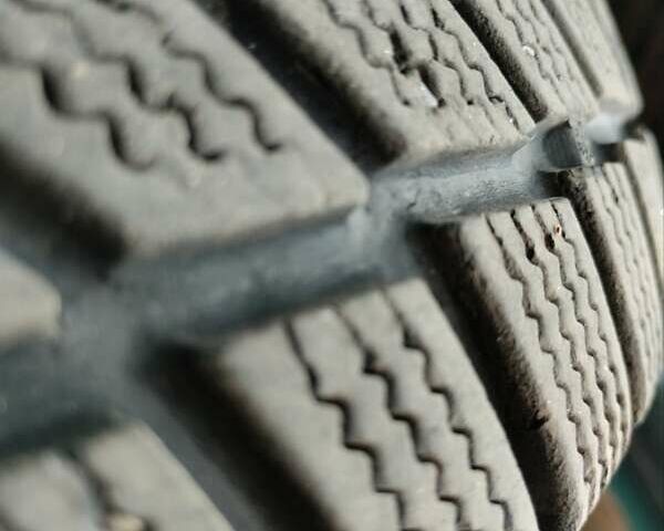 Чорний Хендай i30, об'ємом двигуна 1.4 л та пробігом 176 тис. км за 5700 $, фото 9 на Automoto.ua