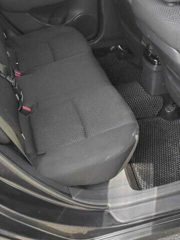 Черный Хендай i30, объемом двигателя 1.6 л и пробегом 241 тыс. км за 6400 $, фото 8 на Automoto.ua