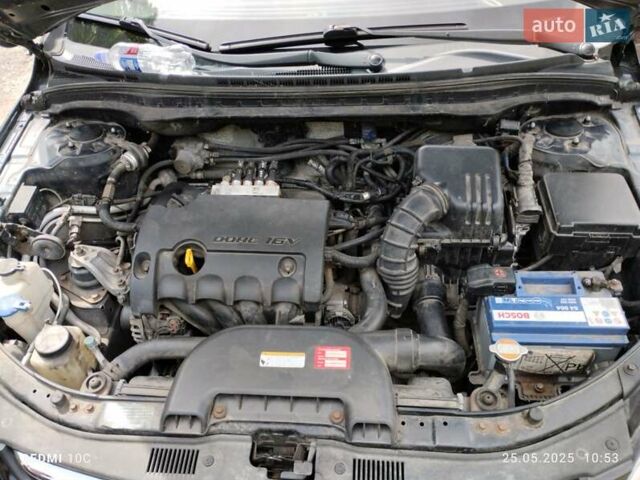 Чорний Хендай i30, об'ємом двигуна 1.4 л та пробігом 176 тис. км за 5700 $, фото 14 на Automoto.ua