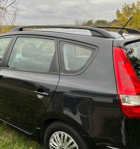 Хендай i30 2010 в Смеле на Automoto.ua Черный Хендай i30, объемом двигателя 1.58 л и пробегом 229 тыс. км за 6900 $, фото 21 на Automoto.ua