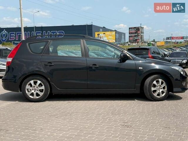Черный Хендай i30, объемом двигателя 1.4 л и пробегом 223 тыс. км за 5300 $, фото 1 на Automoto.ua