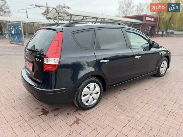 Черный Хендай i30, объемом двигателя 0 л и пробегом 149 тыс. км за 5899 $, фото 9 на Automoto.ua