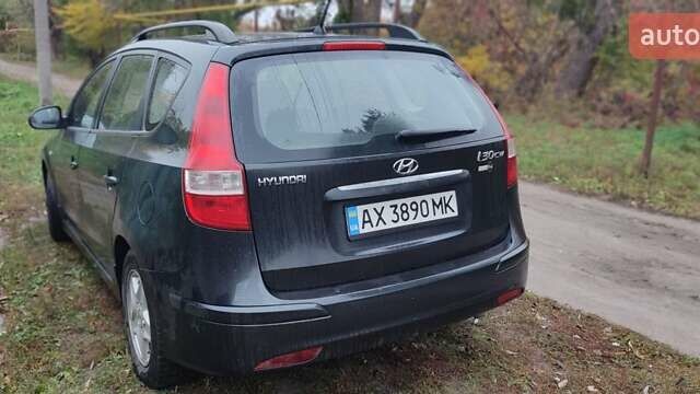 Черный Хендай i30, объемом двигателя 1.4 л и пробегом 216 тыс. км за 5650 $, фото 8 на Automoto.ua